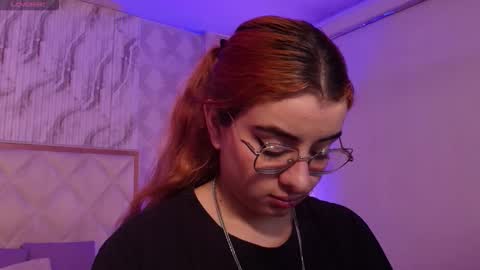 Snapshot of naomy_tay1 chatting on November 29, 2:36 am Naomy online show from November 29, 2:36 am