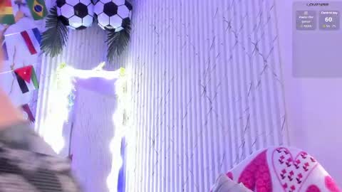 Naomy  online show from July 10, 3:11 am