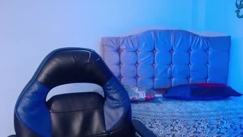 Nao online show from November 3, 12:39 pm