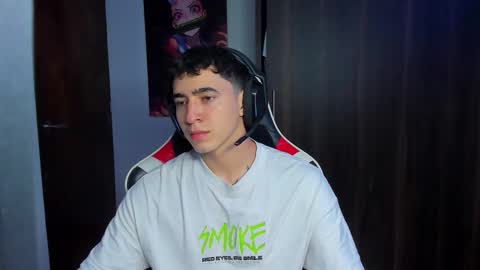 Snapshot of naranjo_seb chatting on December 17, 3:51 pm sebastian online show from December 17, 3:51 pm