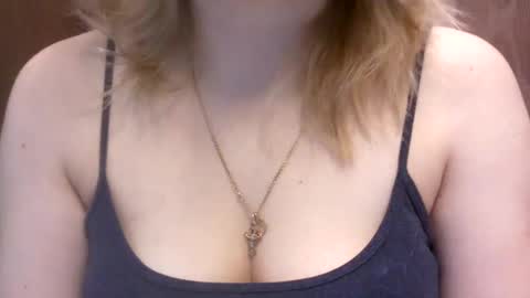 Snapshot of narcisjill chatting on December 9, 7:39 am NarcisJill online show from December 9, 7:39 am