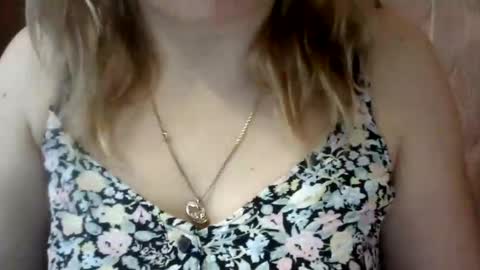 Snapshot of narcisjill chatting on February 12, 11:18 am NarcisJill online show from February 12, 11:18 am