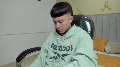 Nascary Fox online show from January 16, 5:11 am