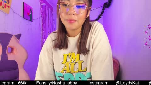 Snapshot of nasha_abby chatting on December 11, 9:23 pm Call me Nasha online show from December 11, 9:23 pm