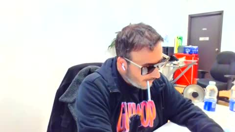 Snapshot of nassobout chatting on February 5, 10:03 pm nassobout online show from February 5, 10:03 pm