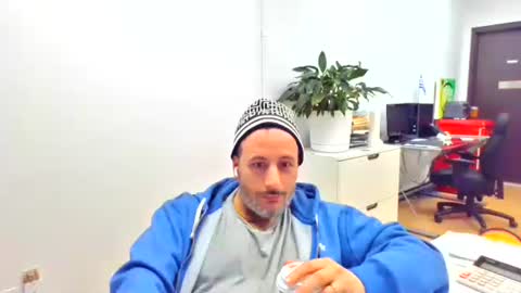 Snapshot of nassobout chatting on February 21, 11:28 pm nassobout online show from February 21, 11:28 pm