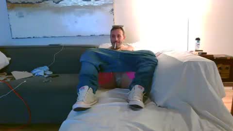 Snapshot of nassobout chatting on February 25, 4:00 am nassobout online show from February 25, 4:00 am