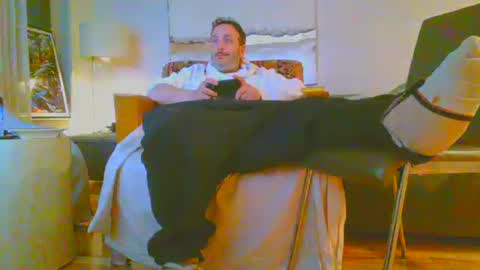 Snapshot of nassobout chatting on March 23, 8:07 am nassobout online show from March 23, 8:07 am