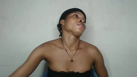 Snapshot of nastie_cumlover chatting on November 2, 10:56 pm bella online show from November 2, 10:56 pm