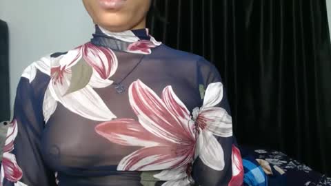 Snapshot of nastie_cumlover chatting on December 14, 11:20 pm bella online show from December 14, 11:20 pm