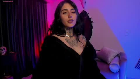 Snapshot of nasty_alice1 chatting on June 6, 5:34 am Goddess Alice online show from June 6, 5:34 am
