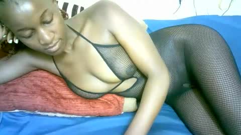 Marie online show from November 24, 5:40 am