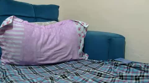 Bella online show from March 10, 8:47 pm