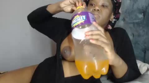 Snapshot of nastycockaddictxxx chatting on November 23, 11:26 pm Kim online show from November 23, 11:26 pm