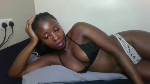 Snapshot of nastyivy1 chatting on November 25, 2:11 am nastyivy1 online show from November 25, 2:11 am