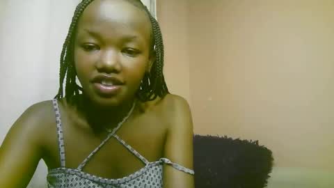 Snapshot of nastypetitebaby chatting on April 27, 11:41 am nastypetitebaby online show from April 27, 11:41 am