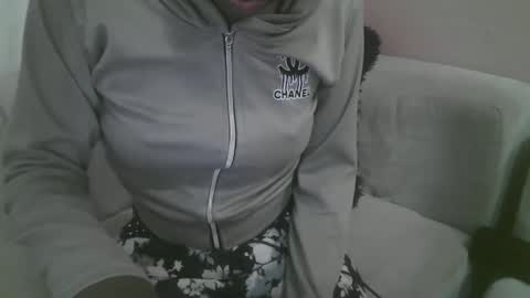 Snapshot of nastypetitebaby chatting on April 28, 6:51 am nastypetitebaby online show from April 28, 6:51 am