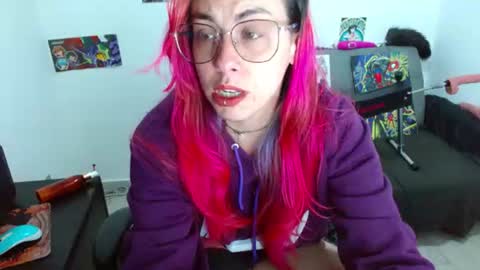 Snapshot of nat_lau chatting on July 22, 1:08 am Nat online show from July 22, 1:08 am