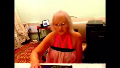 natali online show from December 18, 8:15 pm