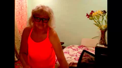 Snapshot of natali7634 chatting on May 3, 3:45 am natali online show from May 3, 3:45 am