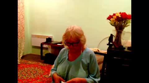 Snapshot of natali7634 chatting on May 4, 7:10 pm natali online show from May 4, 7:10 pm