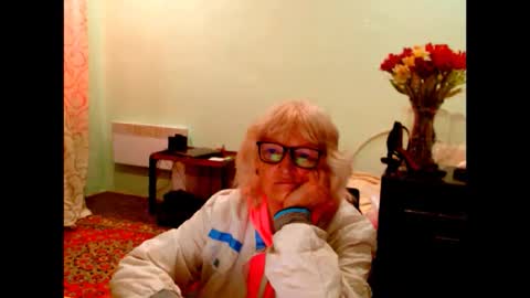 Snapshot of natali7634 chatting on May 5, 9:06 am natali online show from May 5, 9:06 am