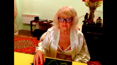 Snapshot of natali7634 chatting on May 7, 2:17 am natali online show from May 7, 2:17 am