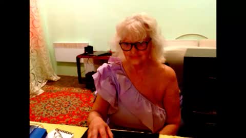 Snapshot of natali7634 chatting on May 20, 3:34 am natali online show from May 20, 3:34 am