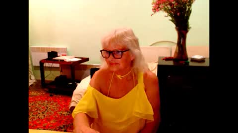 Snapshot of natali7634 chatting on June 5, 11:38 am natali online show from June 5, 11:38 am