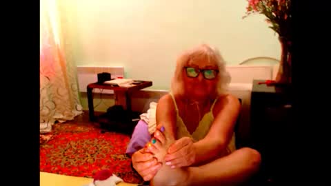 Snapshot of natali7634 chatting on June 6, 7:24 am natali online show from June 6, 7:24 am