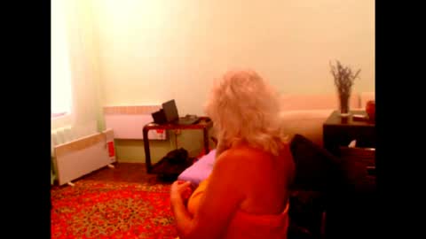 Snapshot of natali7634 chatting on July 2, 4:07 am natali online show from July 2, 4:07 am