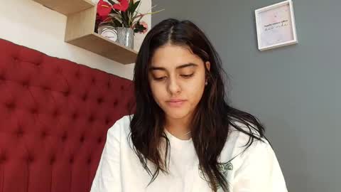 Snapshot of natalia_aguirre chatting on November 30, 12:20 pm Naty online show from November 30, 12:20 pm