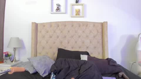 Snapshot of natalia_collinslim chatting on February 16, 7:04 am Natalia online show from February 16, 7:04 am