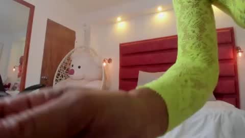 Snapshot of natalia_vela chatting on June 21, 12:41 pm Nati online show from June 21, 12:41 pm