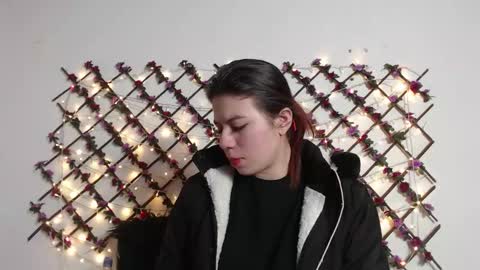 Natalia Walker online show from January 18, 1:59 pm