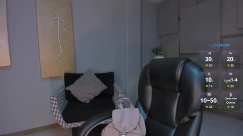 Snapshot of nataliagaret chatting on May 19, 10:32 am Nata online show from May 19, 10:32 am