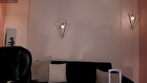 Snapshot of nataliagaret chatting on June 19, 9:57 am Nata online show from June 19, 9:57 am