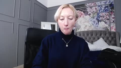 Natalie online show from December 27, 7:40 am