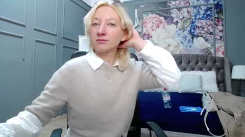 Natalie online show from January 23, 7:54 am