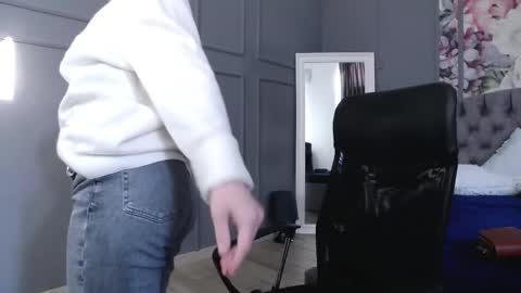 Natalie online show from February 20, 7:23 am