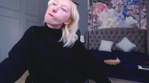 Natalie online show from February 25, 8:25 am