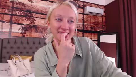 Natalie online show from September 15, 10:48 am