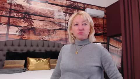 Natalie online show from April 1, 5:52 am