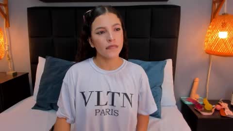 N A T A L I E online show from November 12, 11:43 am