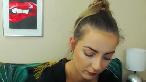 NatalieSexy online show from October 28, 7:23 am