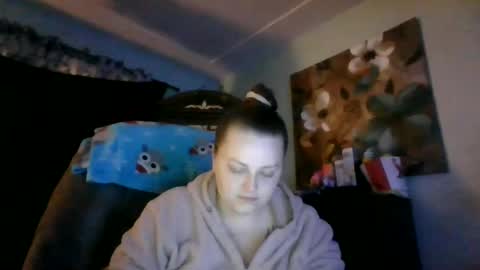 Snapshot of nataliedays chatting on December 1, 10:10 pm Natalie online show from December 1, 10:10 pm