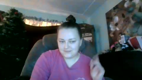 Snapshot of nataliedays chatting on December 5, 7:17 pm Natalie online show from December 5, 7:17 pm