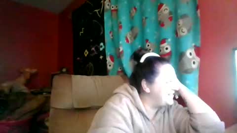 Snapshot of nataliedays chatting on December 9, 1:29 am Natalie online show from December 9, 1:29 am