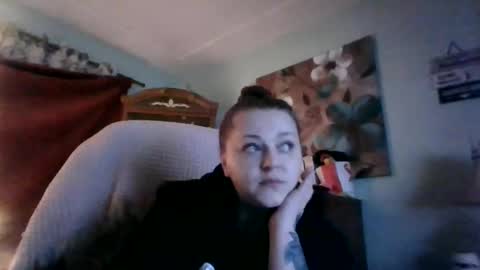 Snapshot of nataliedays chatting on February 4, 2:17 am Natalie online show from February 4, 2:17 am