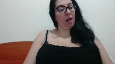 Snapshot of natally565656 chatting on February 1, 8:50 am natally online show from February 1, 8:50 am